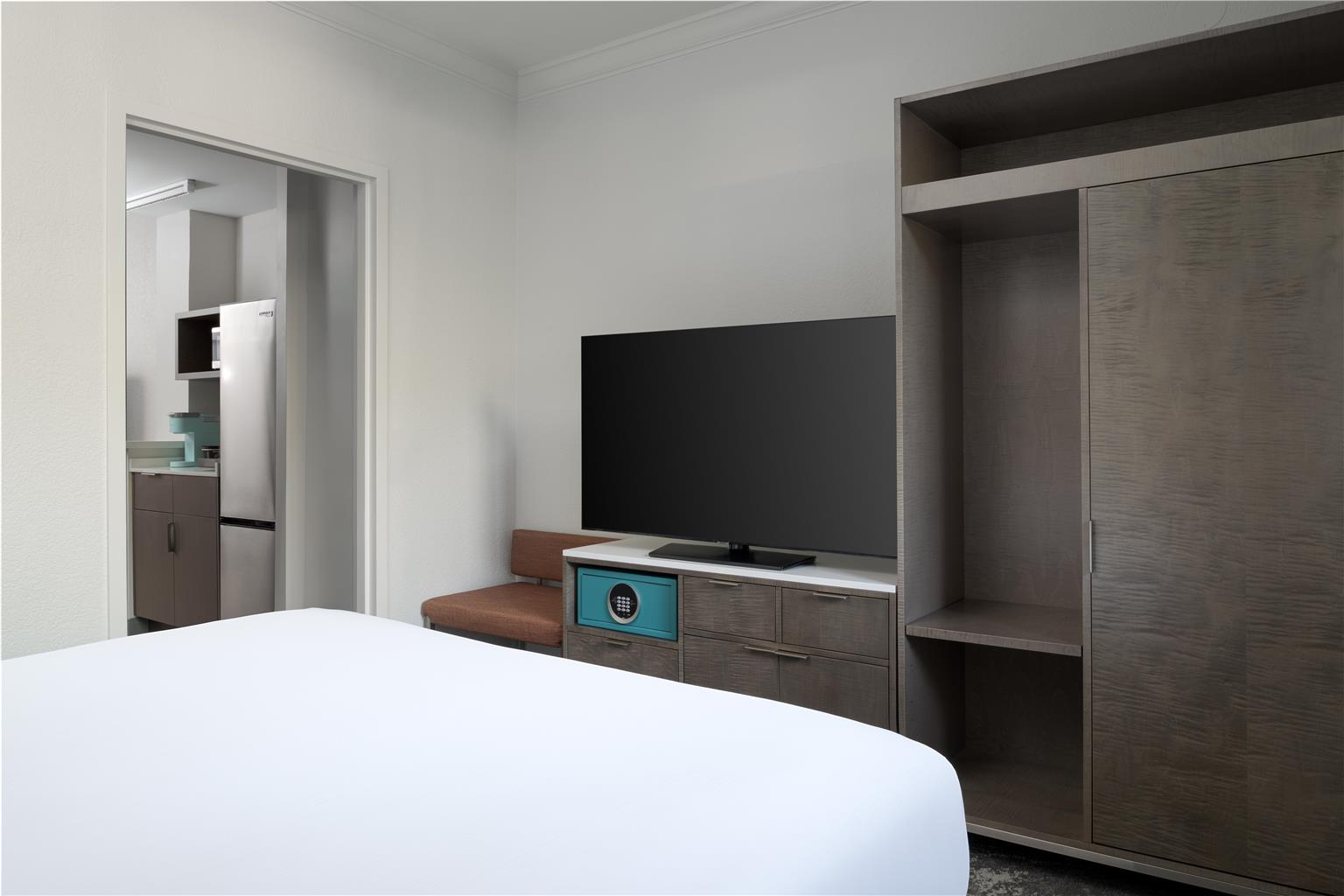 Фото Hilton Boca Raton Suites