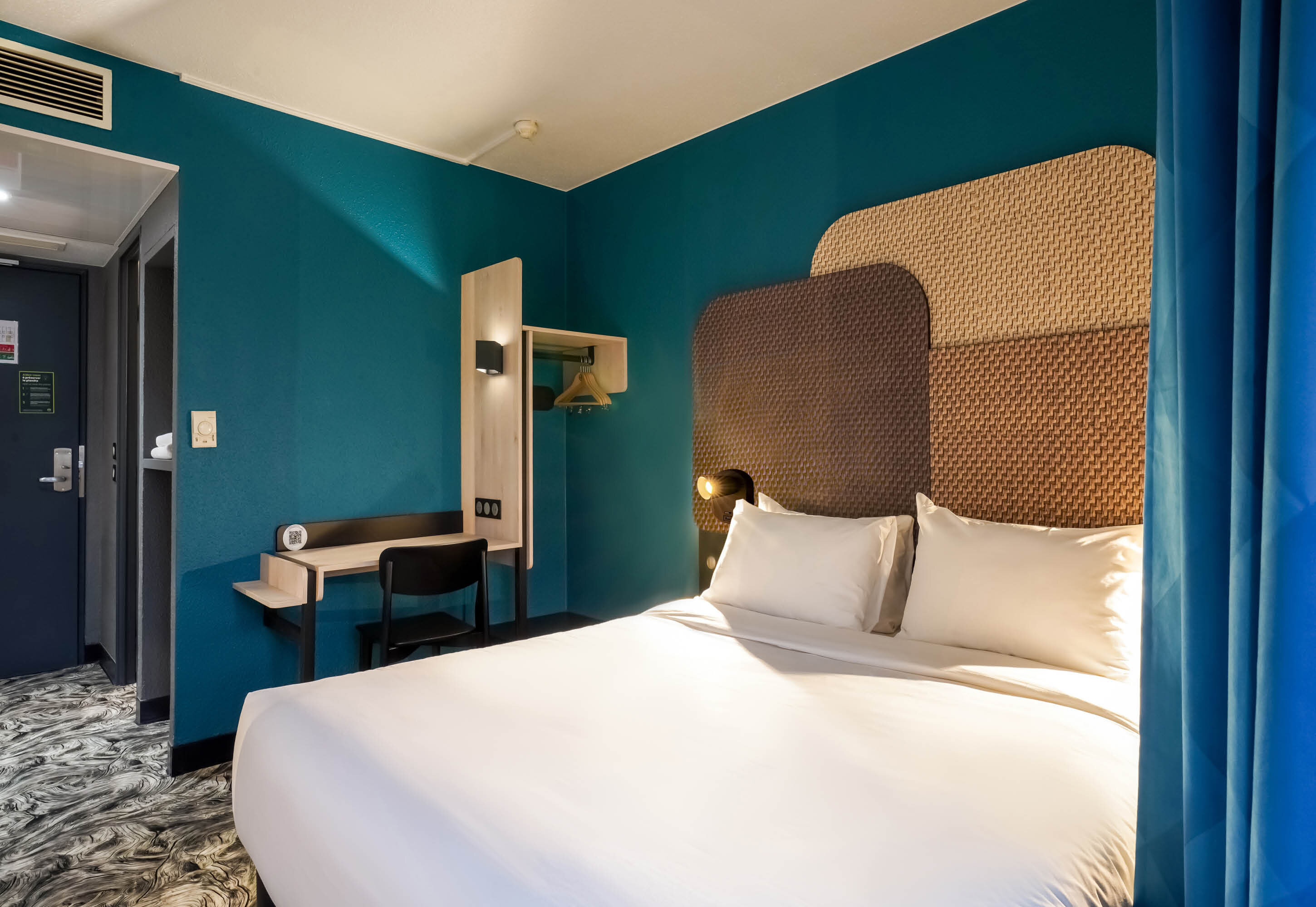 Фото B&b Hôtel Paris Châtillon