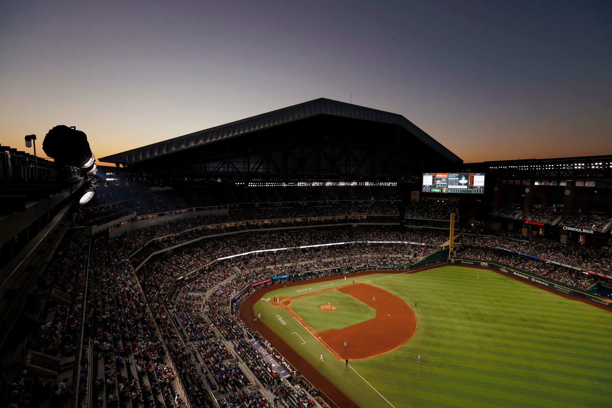 Фото Crowne Plaza Dallas Downtown
