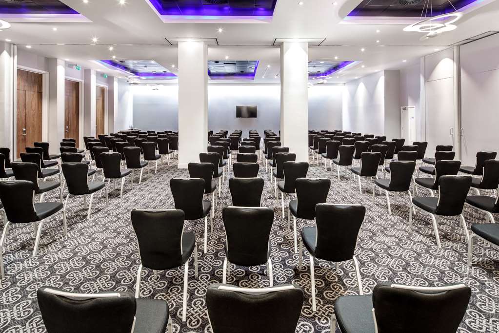 Фото Radisson Blu Hotel Cardiff