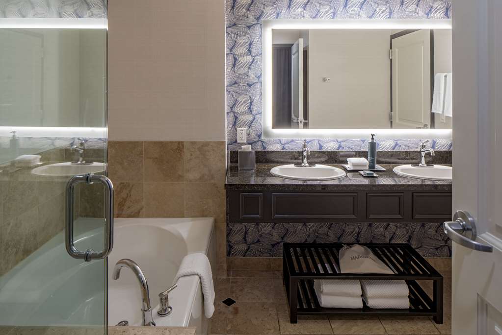 Фото Hilton San Antonio Hill Country