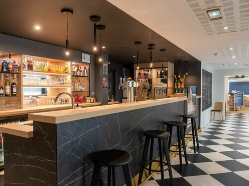 Гостиница Ibis Lyon Est Bron в Броне