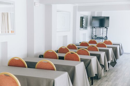 Гостиница Hotel Tzaki в Патрах
