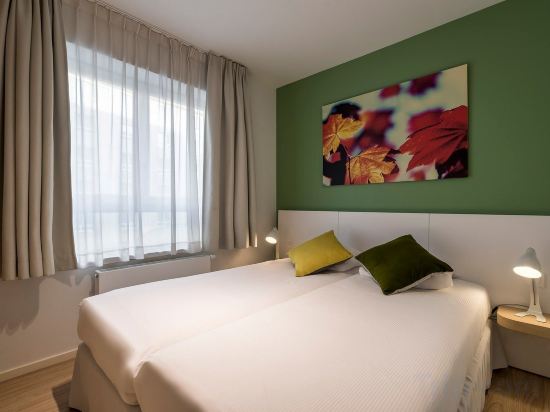 Фото Hilton Garden Inn Brussels City Centre