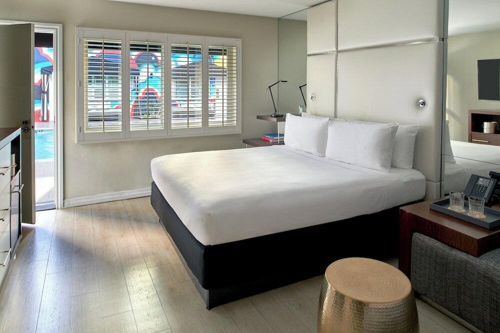 Фото Hotel Ziggy Los Angeles