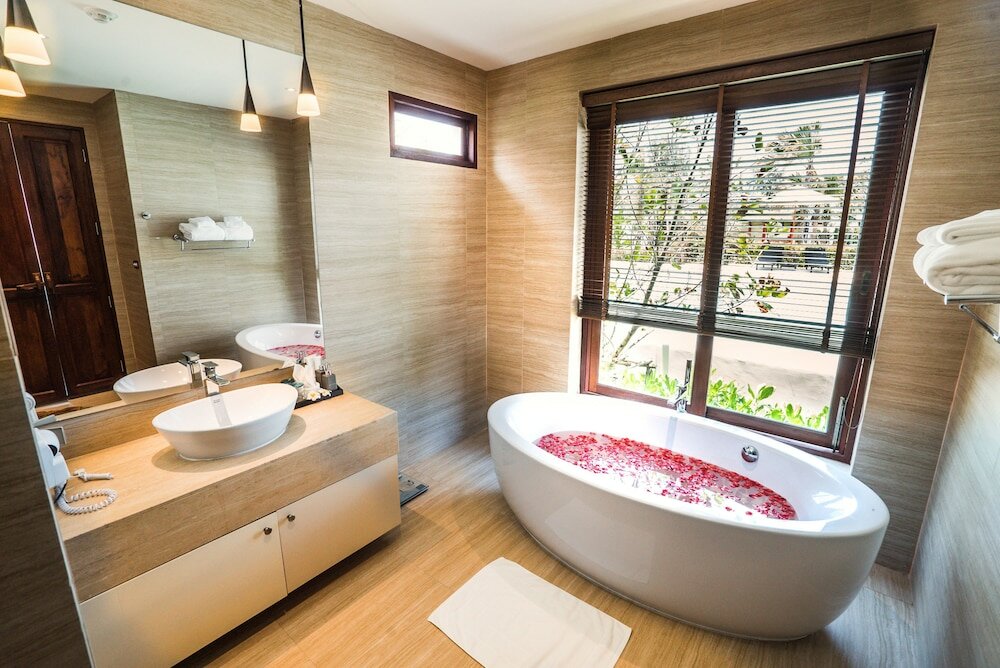 Фото Triple Tree Beach Resort
