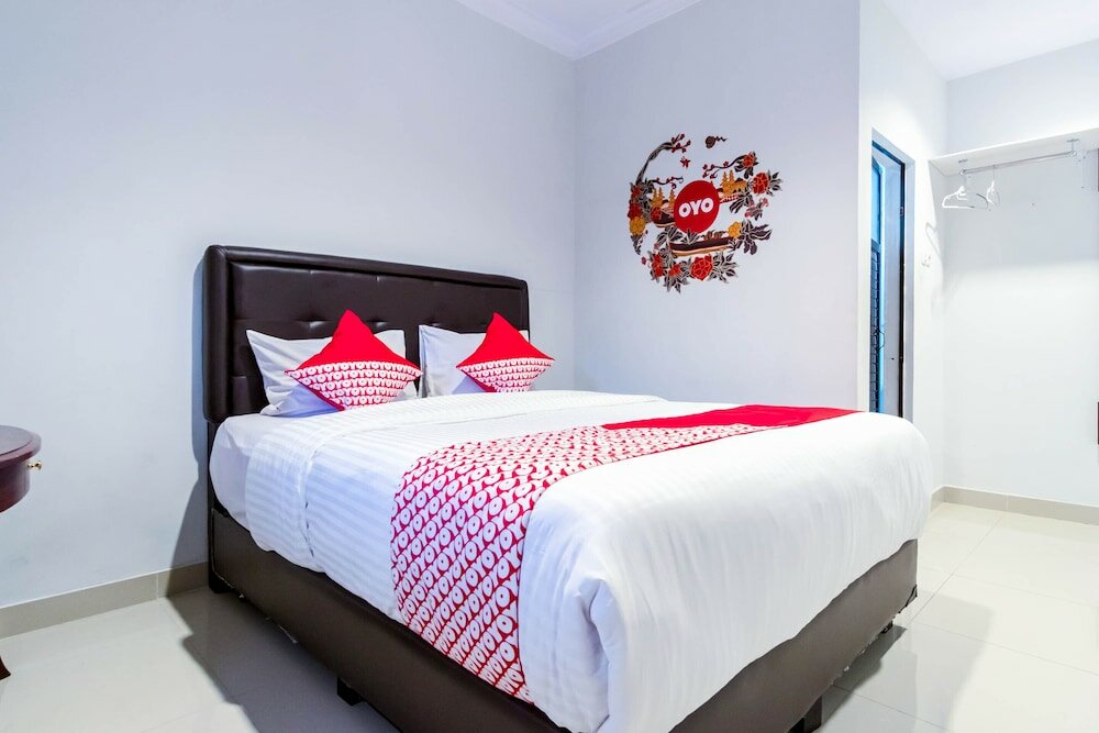 Фото Oyo 283 Helvetia Residence