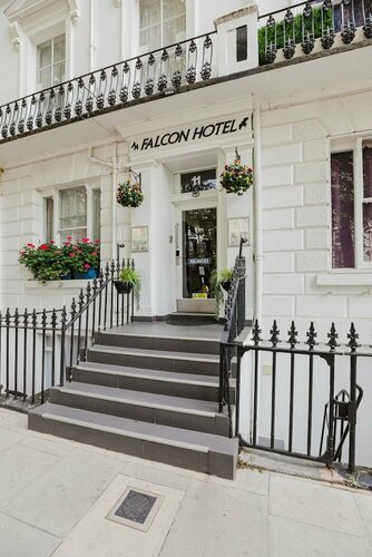 Falcon Hotel