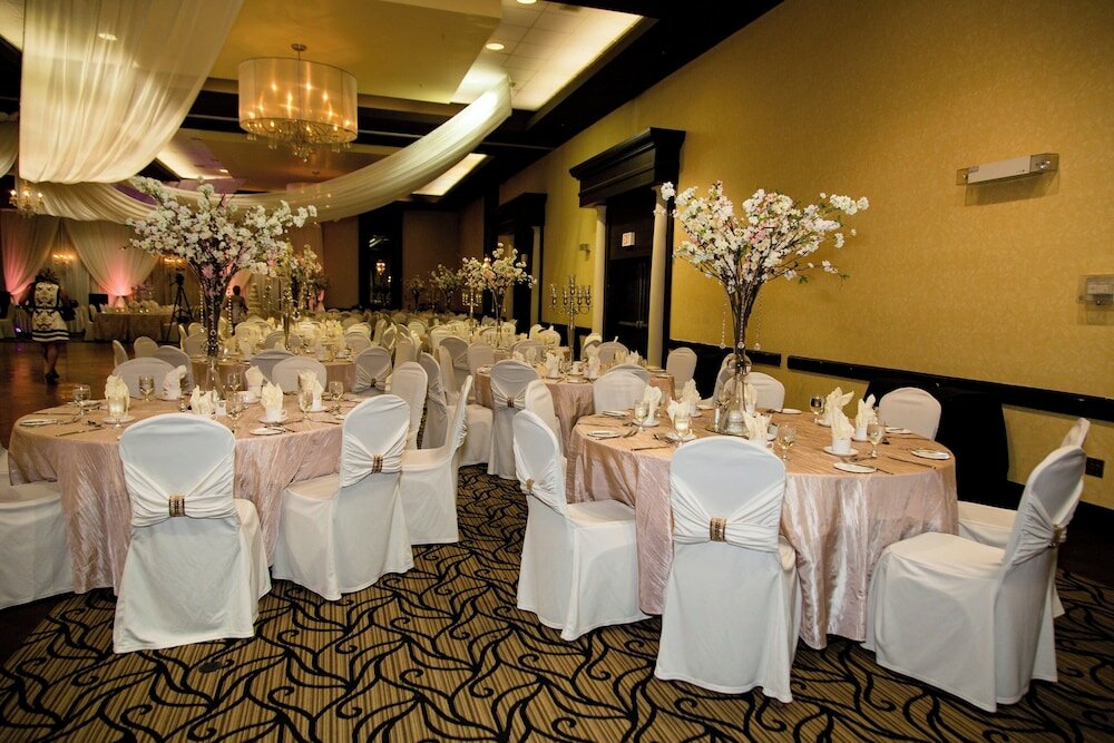 Фото Four Points by Sheraton London