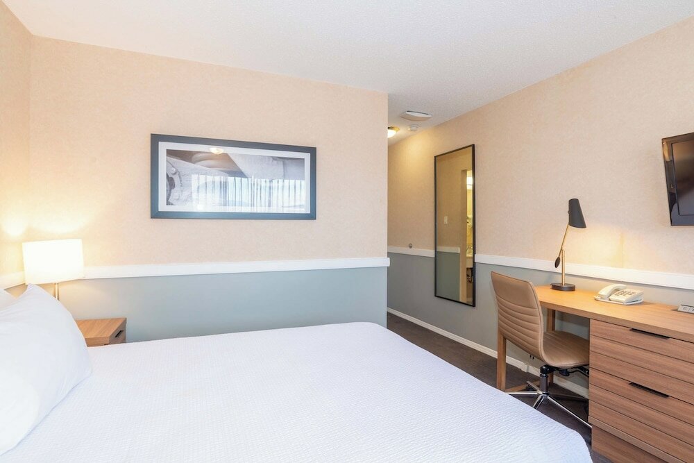 Фото Sandman Inn Cranbrook