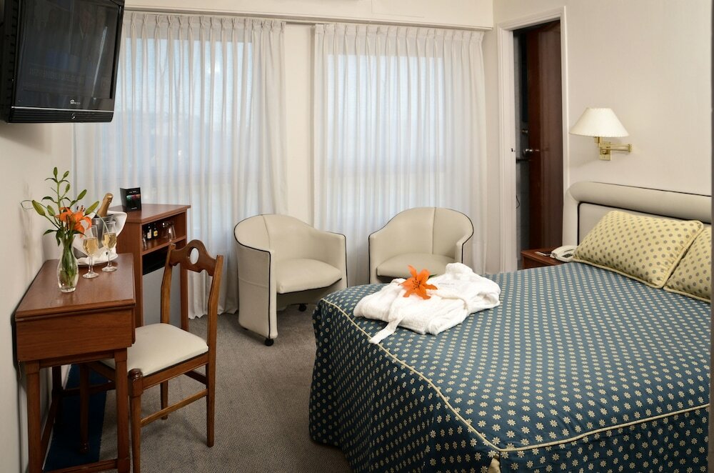 Фото Hotel Iruña