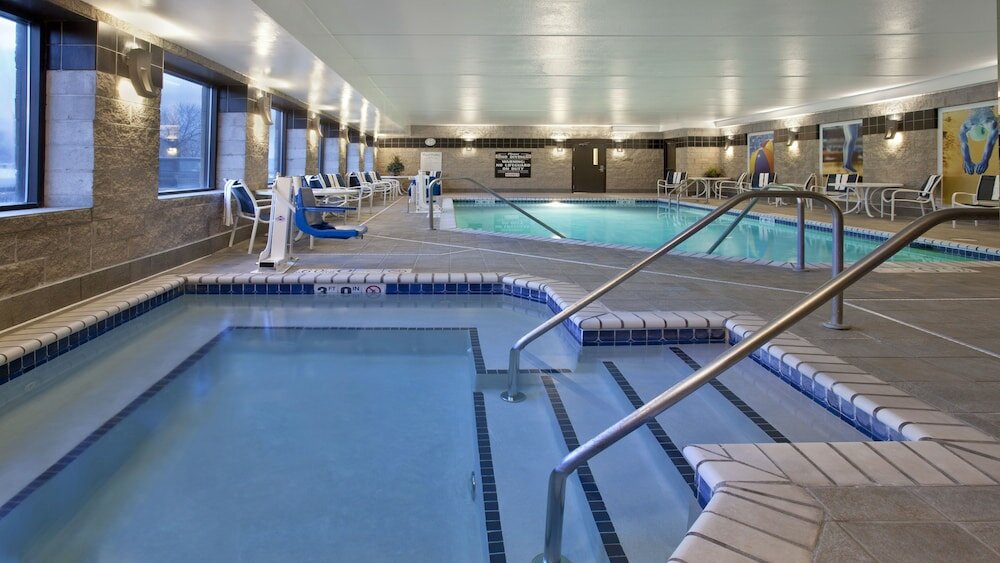 Фото Holiday Inn Express & Suites Eden Prairie Minnetonka
