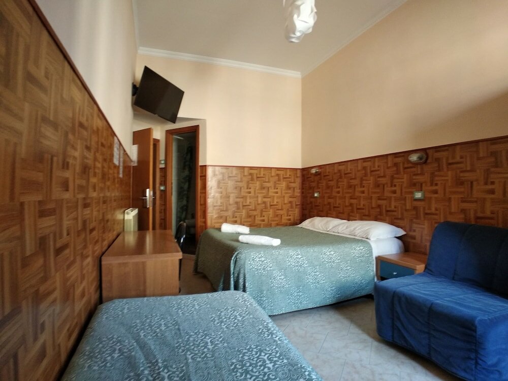 Фото Cressy Hotel