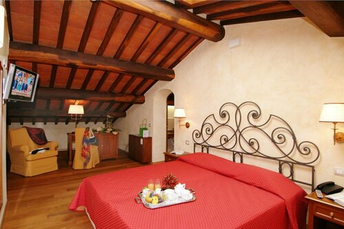 Гостиница Hotel Palazzo San Niccolo в Радде-ин-Кьянти