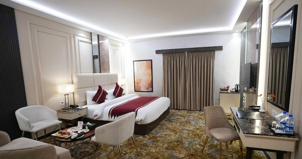 Фото Faletti's Grand Hotel Multan