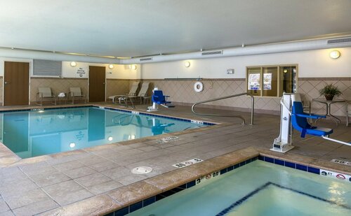 Гостиница Holiday Inn Express & Suites Sandy - South Salt Lake City by Ihg в Санди