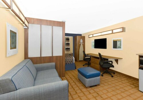 Гостиница Microtel Inn & Suites by Wyndham Kearney в Карни