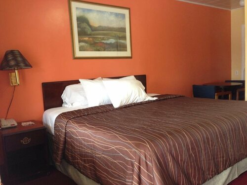 Гостиница Travel Inn Pryor в Клерморе
