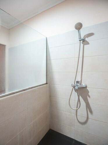 Гостиница Oyo 686 Bunga Karang Hotel в Бекаси
