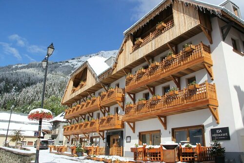 Гостиница Hotel V de Vaujany в Гренобле
