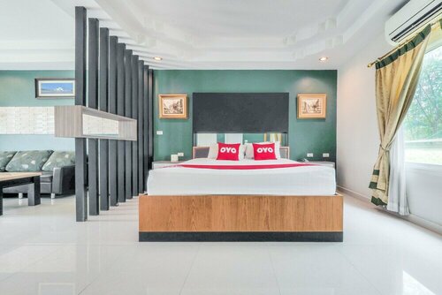 Гостиница Oyo 926 Sydney Resort в Супханбури