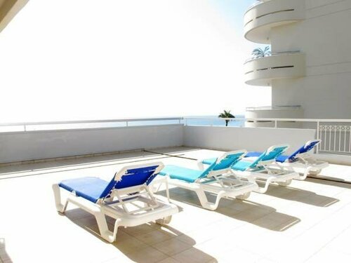 Гостиница Sun Hall Beach Hotel в Ларнаке