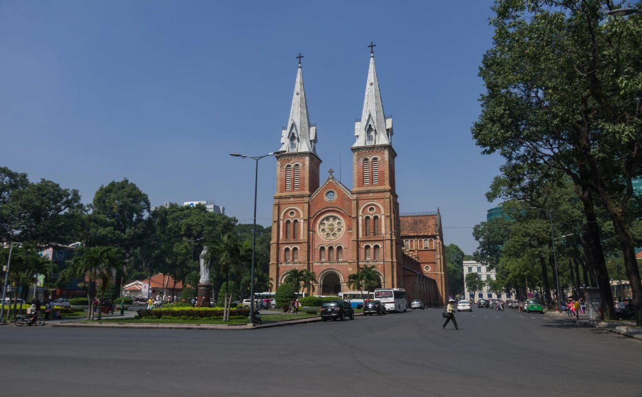 Hotel Majestic Saigon - 4