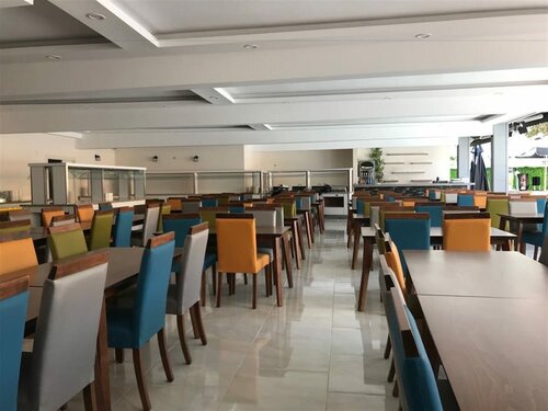 Гостиница Arsi Enfi City Beach в Джумхуриете