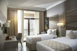 Гостиница Two Seasons Hotel & Apartments