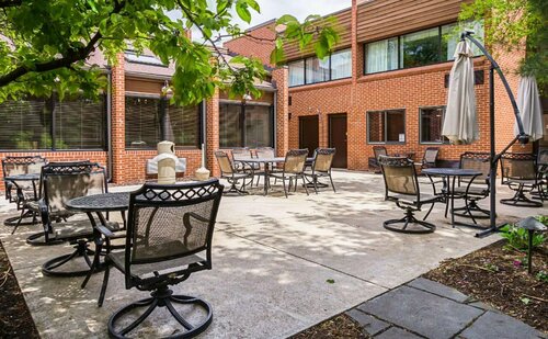 Гостиница Holiday Inn Express Altoona в Алтуне