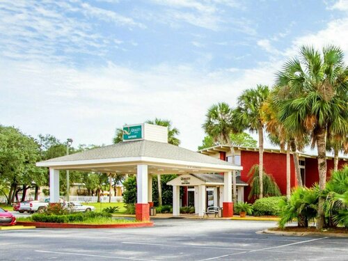 Гостиница Quality Inn Fort Walton Beach - Destin West в Форт Уолтон Бич