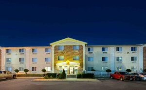 Гостиница Super 8 by Wyndham Plano/Dallas Area