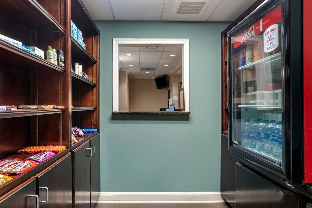 Фото Comfort Inn And Suites