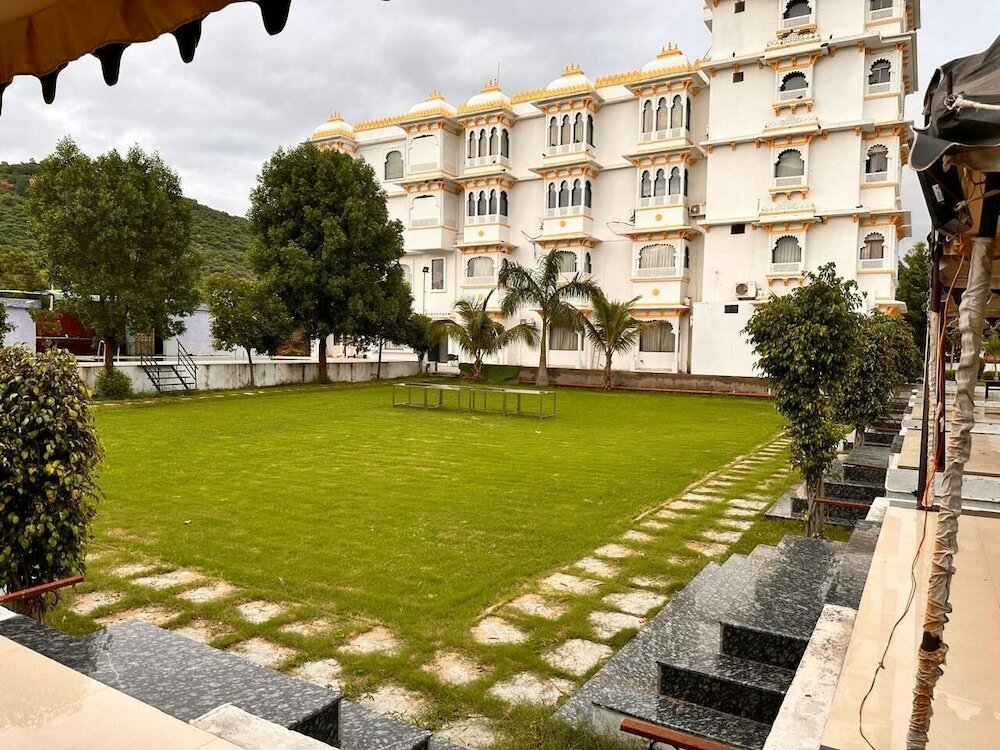 Фото Dreams Resort Udaipur