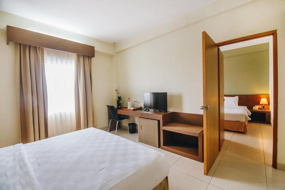 Фото Luwansa Hotel