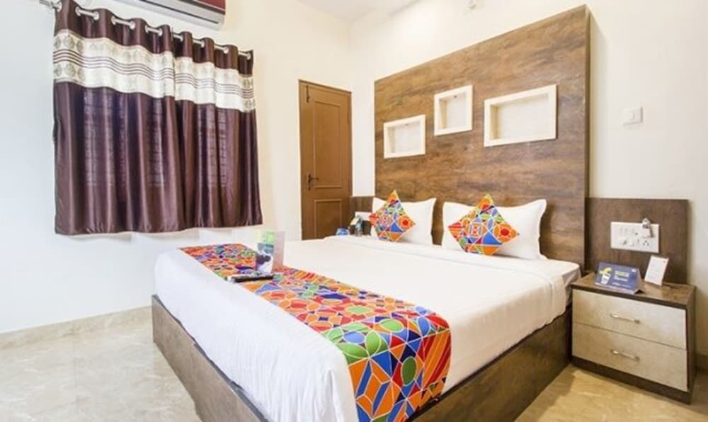 Фото FabHotel Corporate Crown II Koramangala