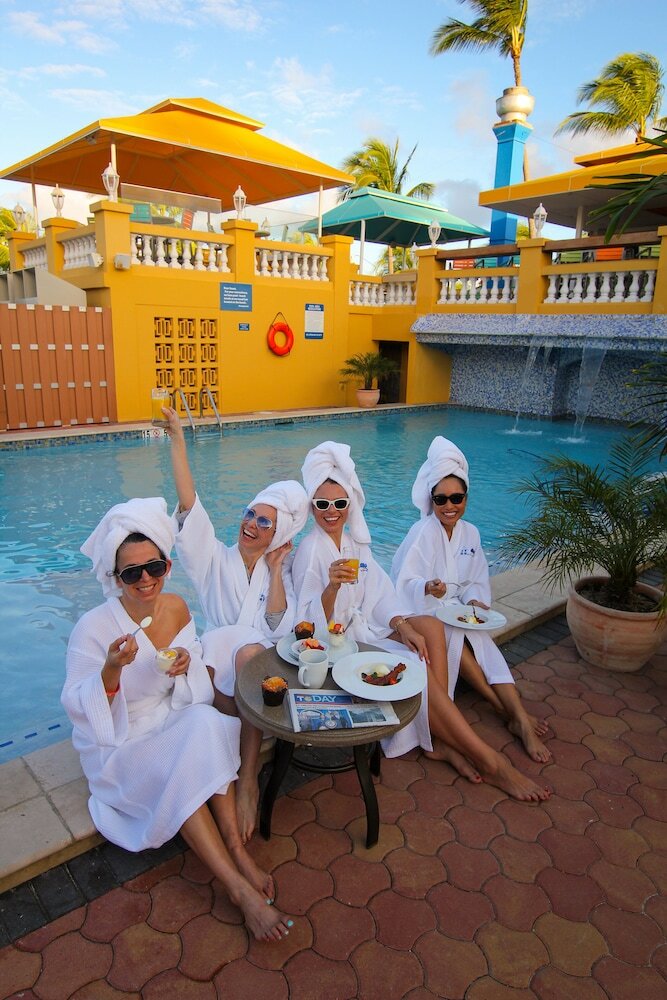 Фото Amsterdam Manor Beach Resort