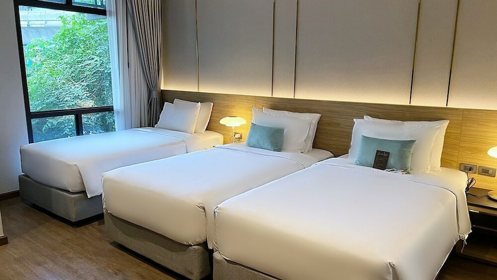Фото Sam E Hotel Bangkok Sathorn