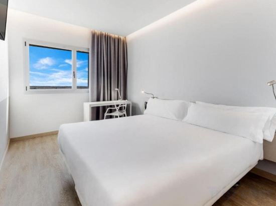 Фото B&b Hotel Viladecans