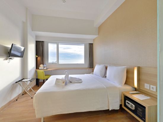 Фото Whiz Prime Hotel Hasanuddin Makassar
