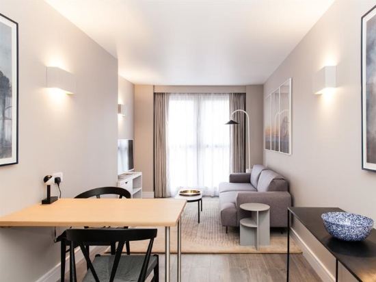 Фото Rockwell East