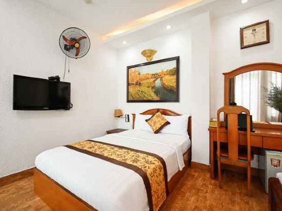 Фото Queen Hotel Saigon Airport