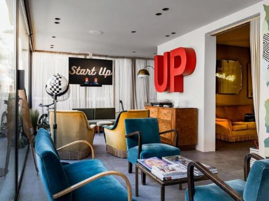 Фото Up Hotel