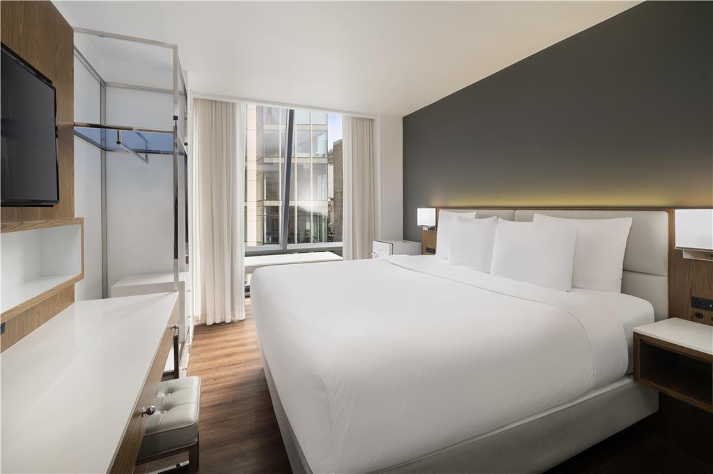 Фото Best Western Premier Empire State Hotel