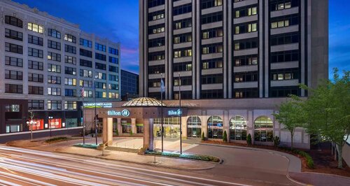 Гостиница Hilton Indianapolis Hotel & Suites в Бич Гроув