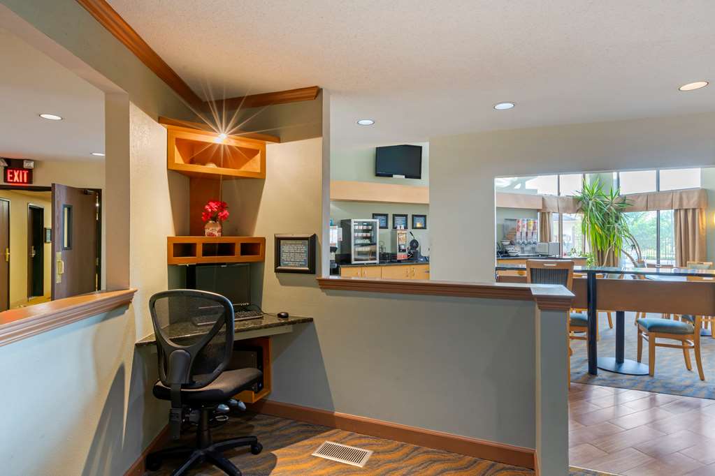 Фото Best Western Davison Inn