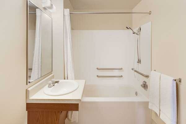 Фото WoodSpring Suites Council Bluffs, an Extended Stay Hotel