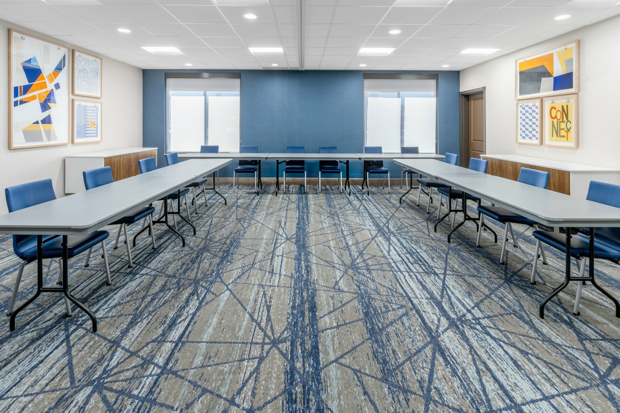 Фото Holiday Inn Express Hotel & Suites - Cheyenne, an Ihg Hotel
