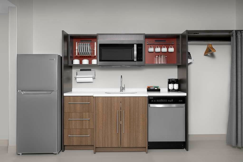 Фото Home2 Suites by Hilton Falls Church