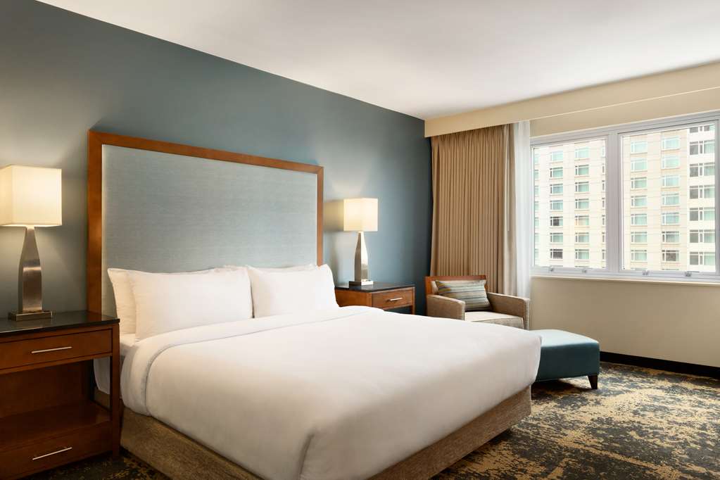 Фото Embassy Suites Denver-Downtown/Convention Center